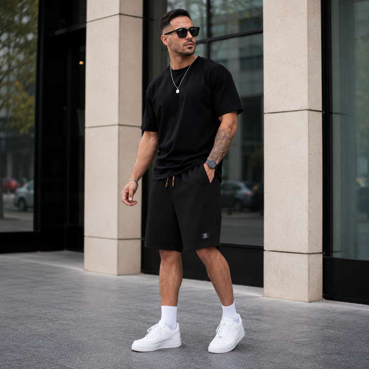 WEEKEND SHORTS | STRAIGHT-CUT CASUAL