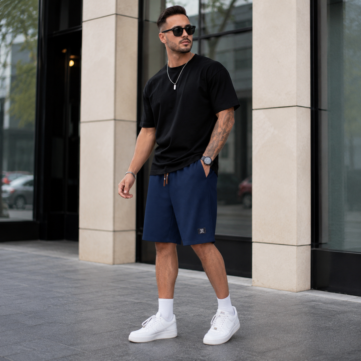 WEEKEND SHORTS | STRAIGHT-CUT CASUAL
