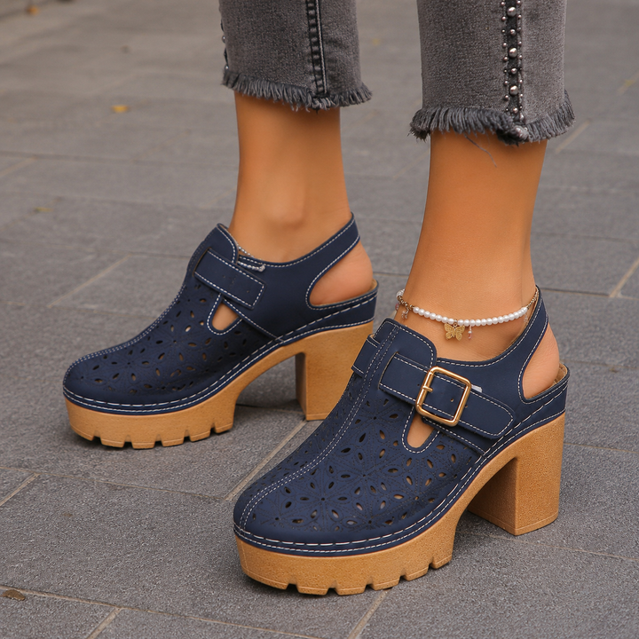 DINAH LESTER | CUTOUT BLOCK HEEL SANDAL